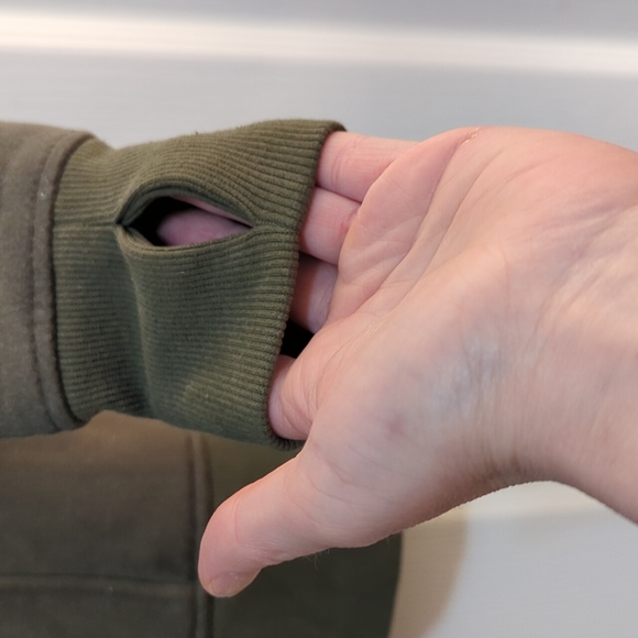 Women's Extra Small Dark Green Burton Hoodie w/ Thumb Holes - Picture 5 of 5